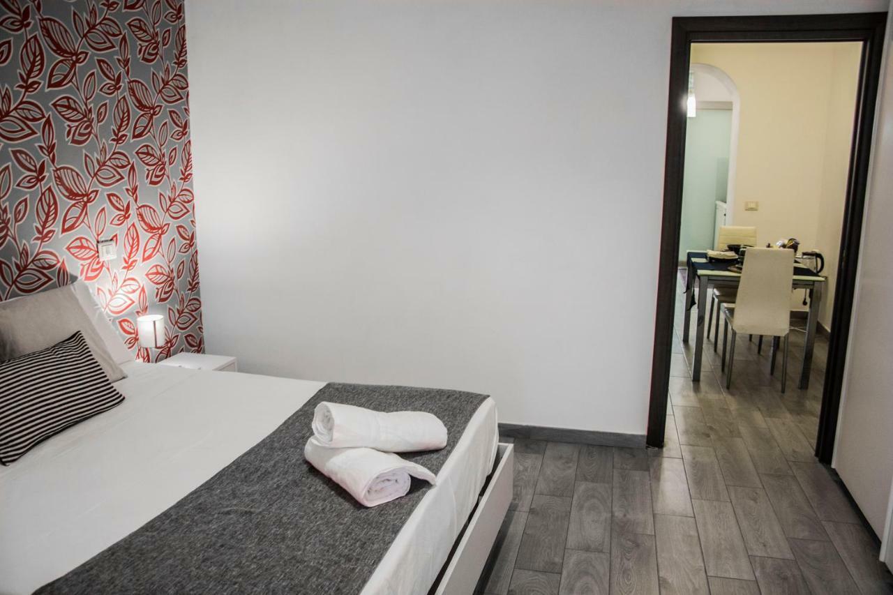 A Casa Nel Borgo Leilighet Napoli Eksteriør bilde