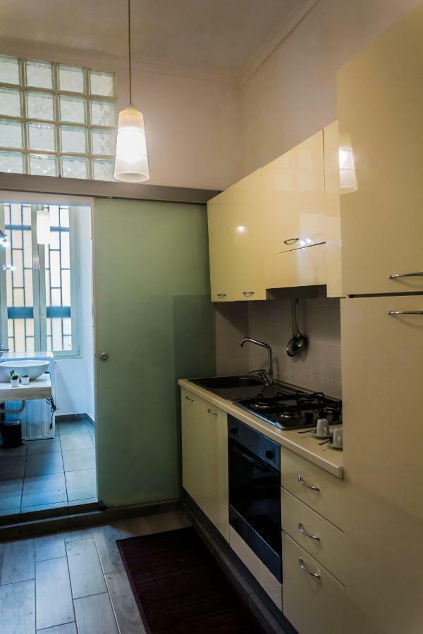 A Casa Nel Borgo Leilighet Napoli Eksteriør bilde